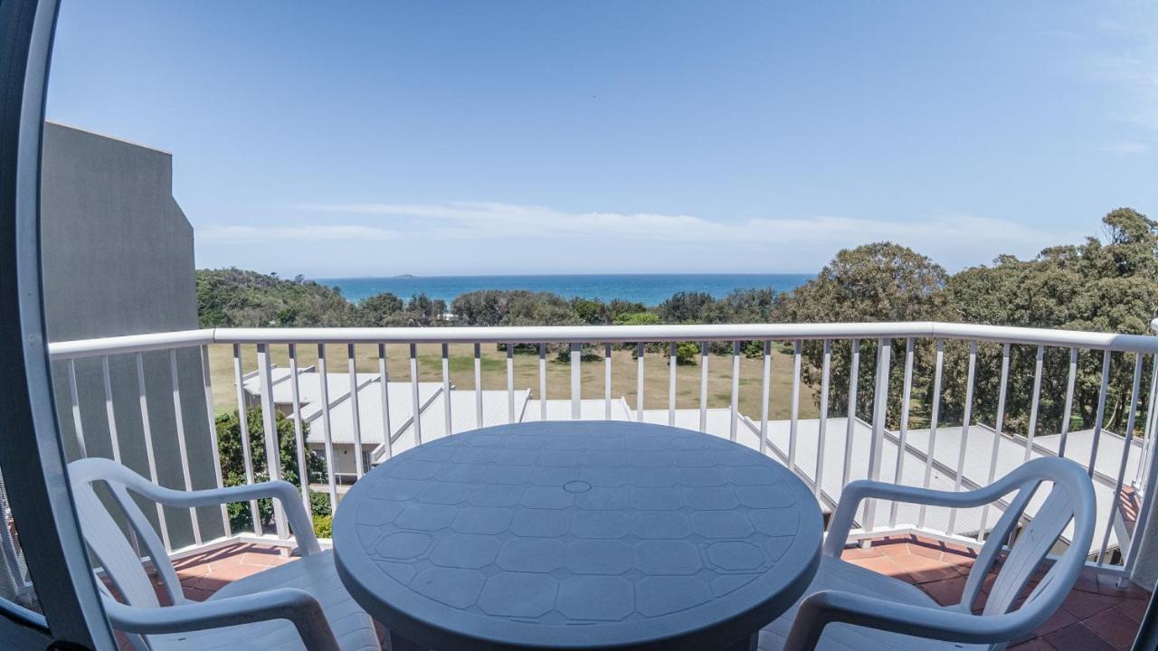 Absolute Beachfront Opal Cove Resort Korora Exterior photo