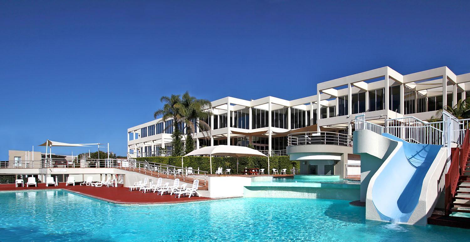 Absolute Beachfront Opal Cove Resort Korora Exterior photo