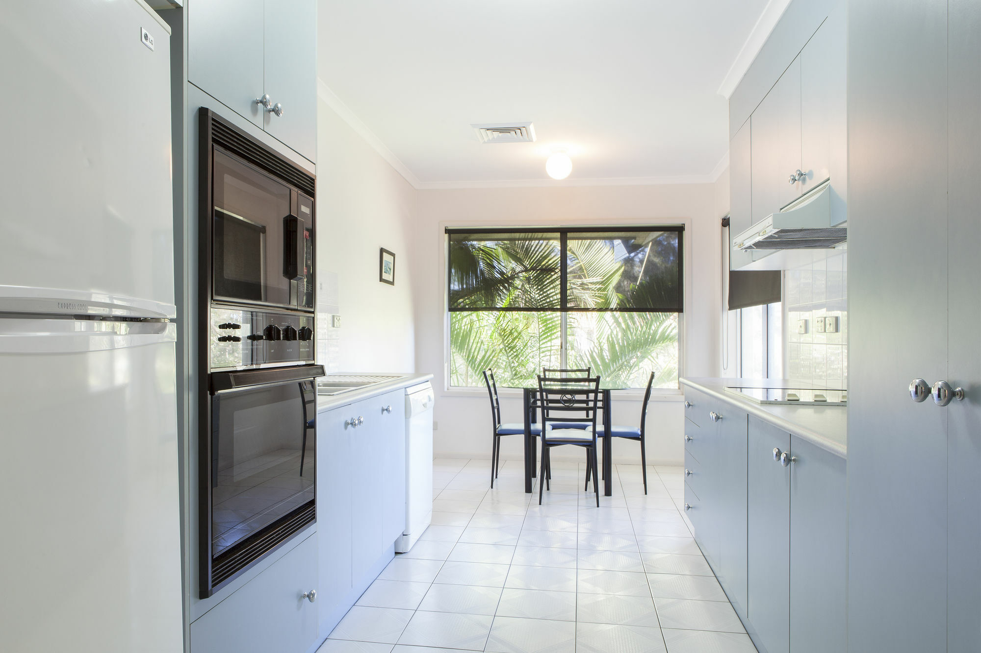 Absolute Beachfront Opal Cove Resort Korora Exterior photo