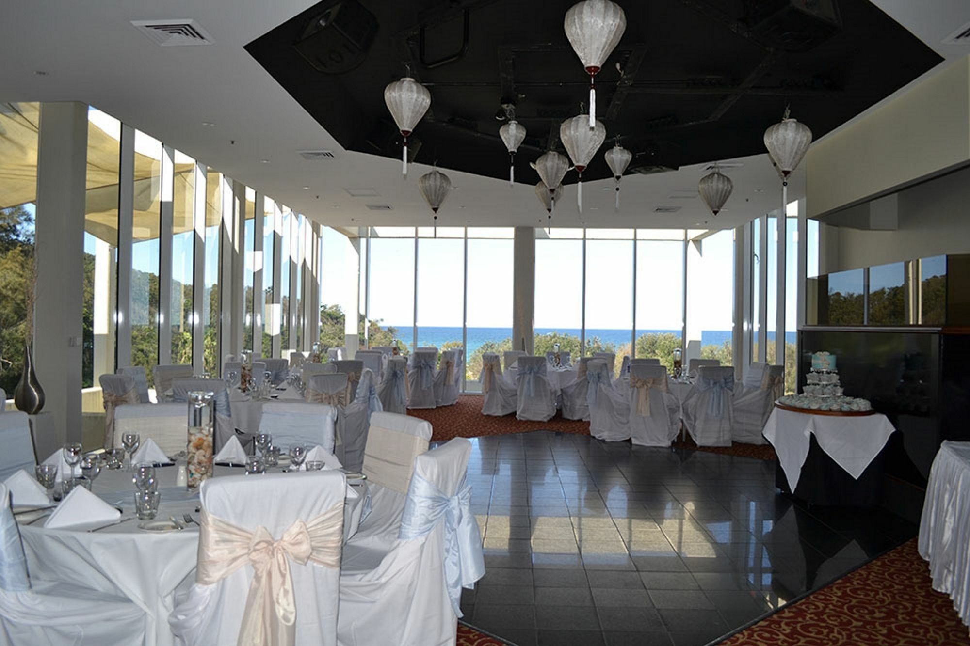 Absolute Beachfront Opal Cove Resort Korora Exterior photo
