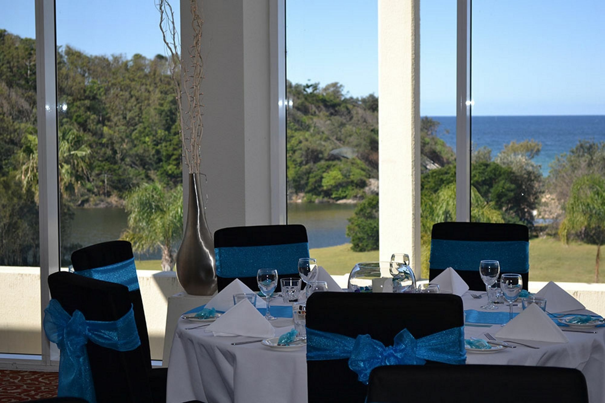 Absolute Beachfront Opal Cove Resort Korora Exterior photo