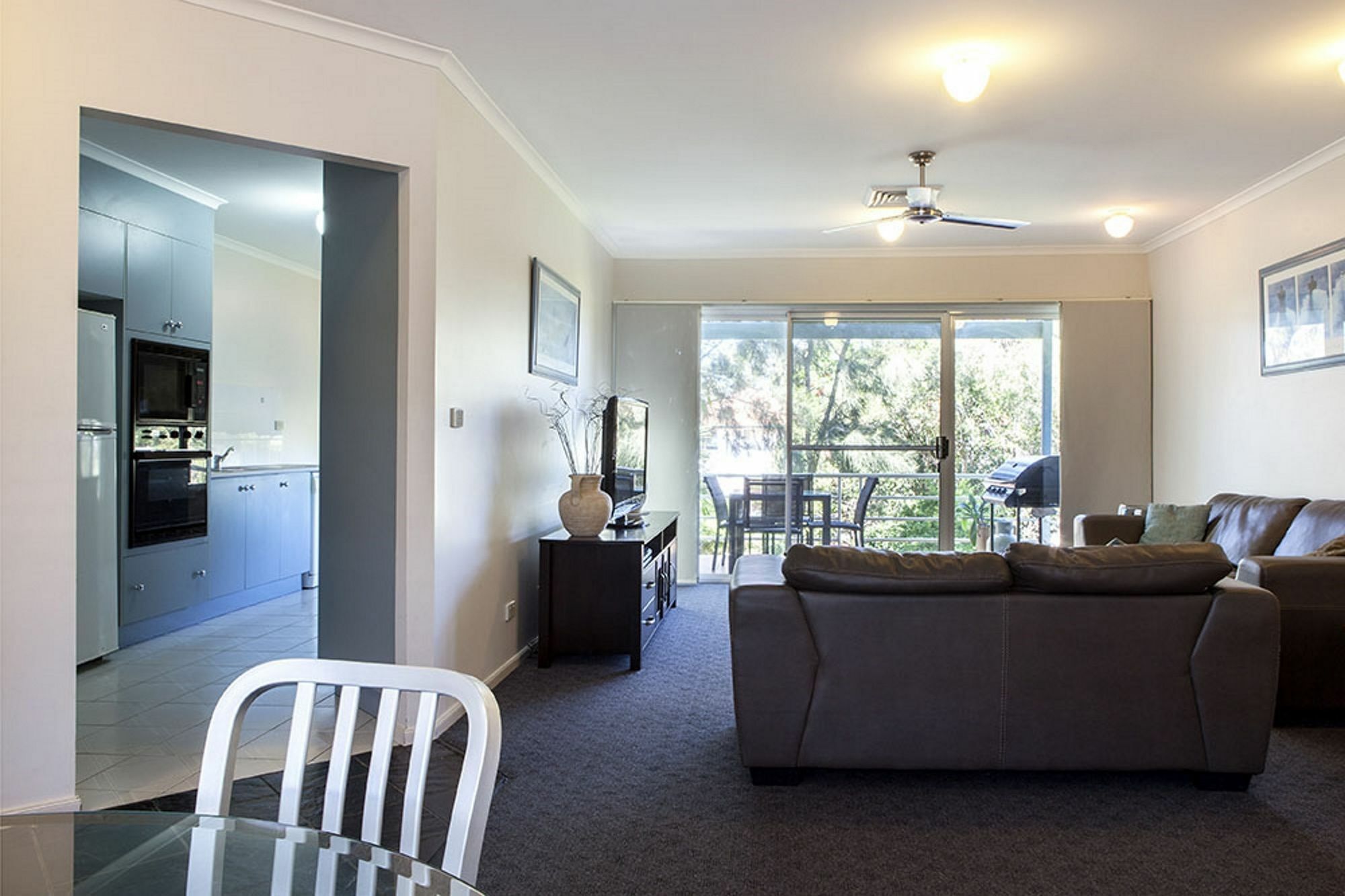 Absolute Beachfront Opal Cove Resort Korora Exterior photo