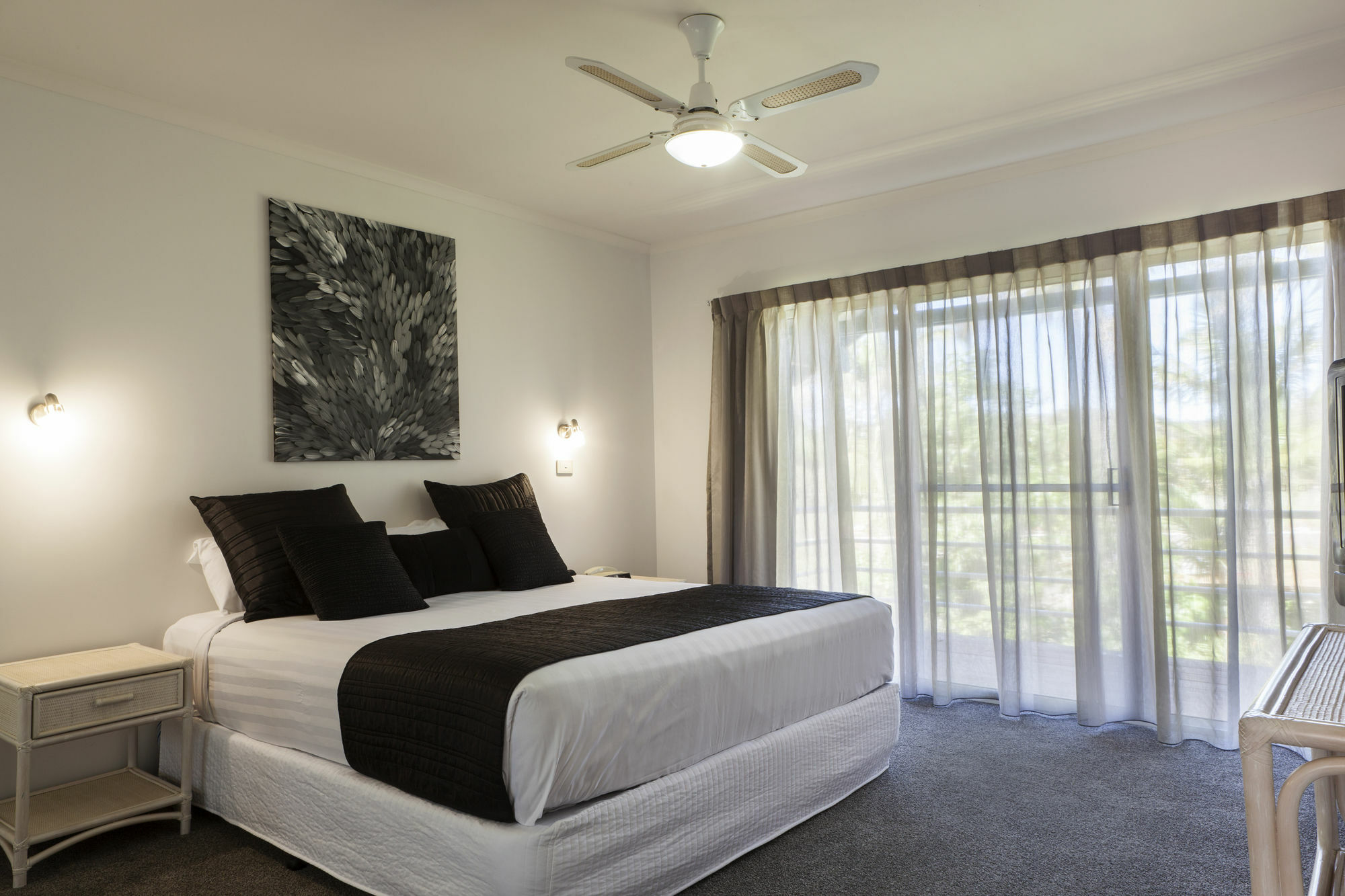 Absolute Beachfront Opal Cove Resort Korora Exterior photo