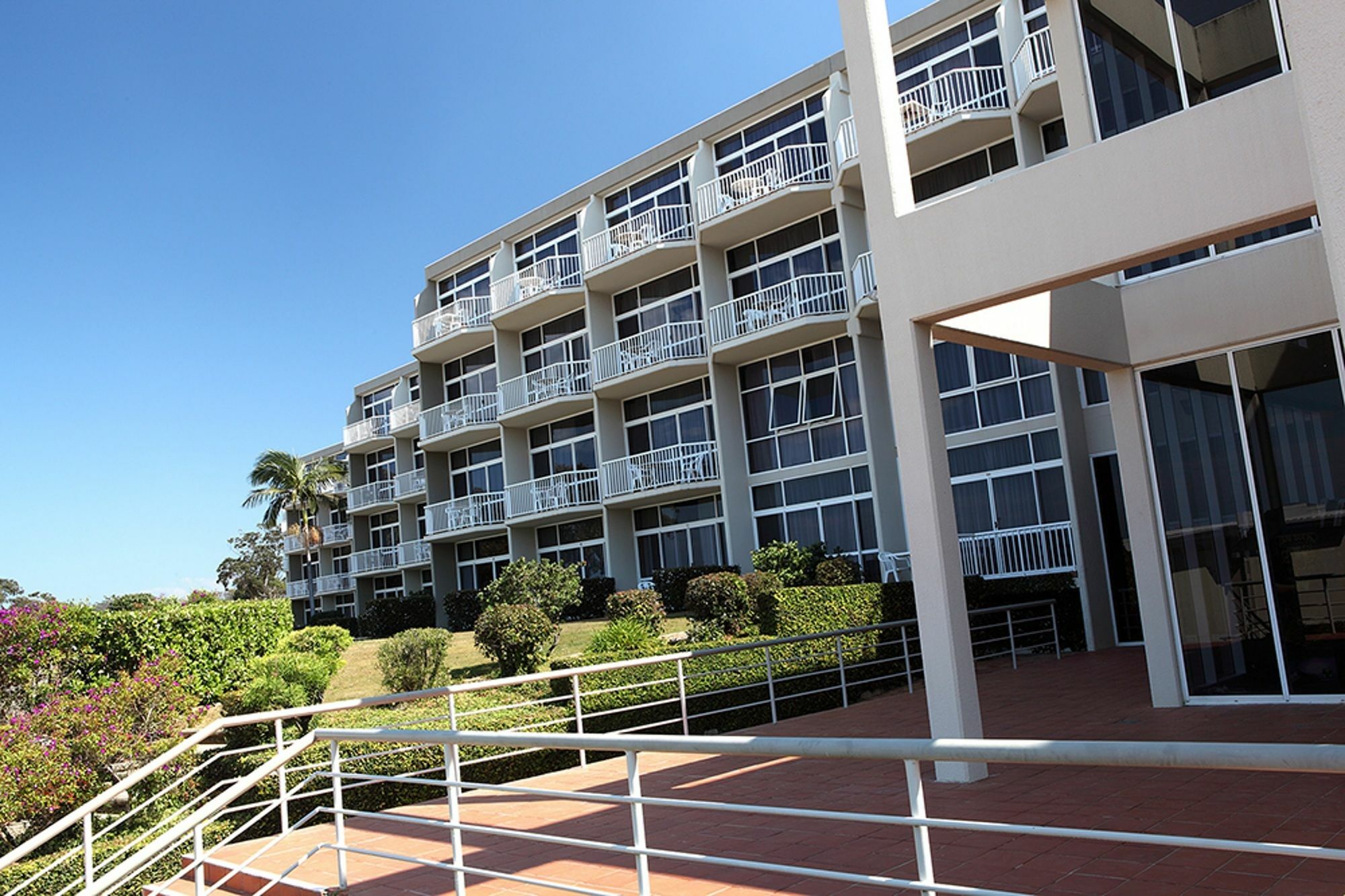 Absolute Beachfront Opal Cove Resort Korora Exterior photo